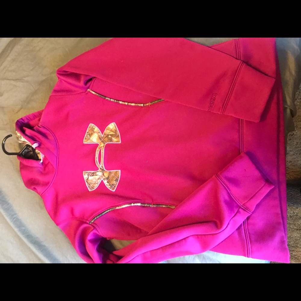 UA sweatshirt